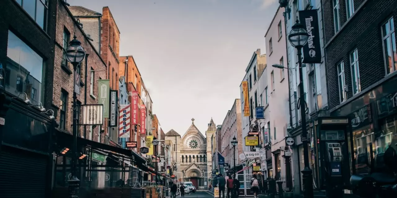 How do I fit in when visiting Republic of Ireland?